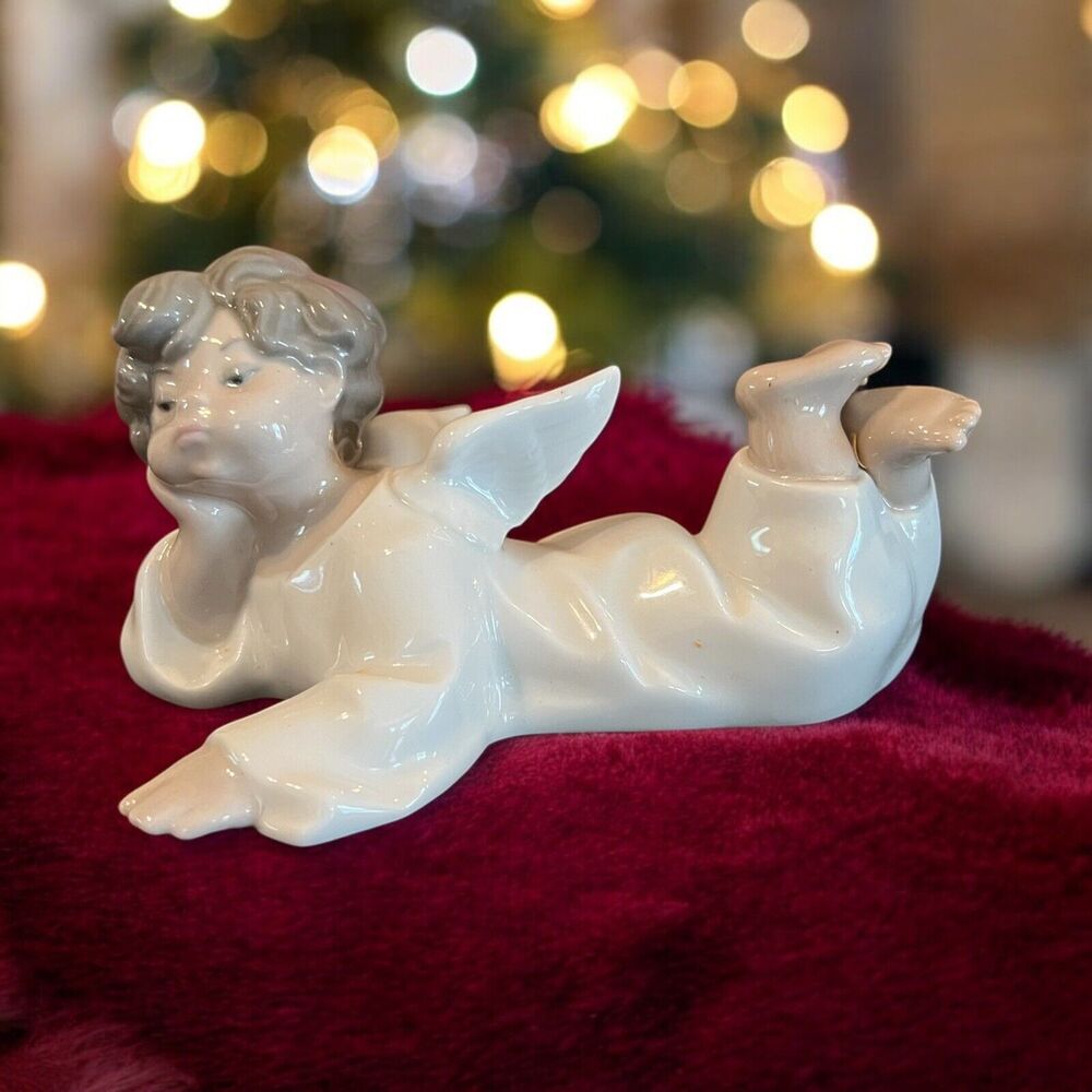 Lladro Angel Cherub Lying Down #4541 Glossy Porcelain Spain Mint IOB